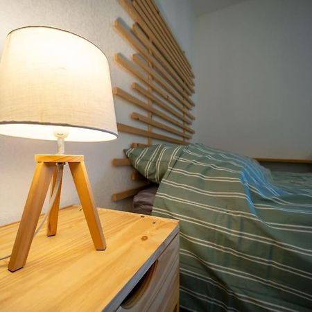 Fully Equipped Apartment With Terrace Sleeps 4 Marseille Exterior photo